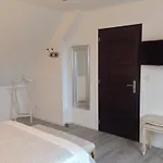 D'hotes Les Ecuries De La Source Panzió