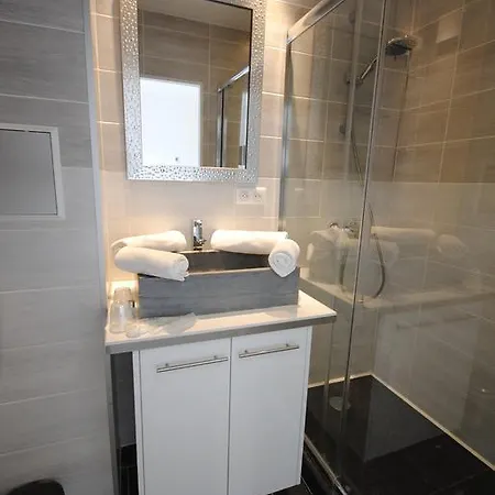 D'hotes Les Ecuries De La Source Amiens