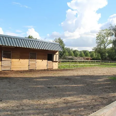 D'hotes Les Ecuries De La Source Panzió Amiens