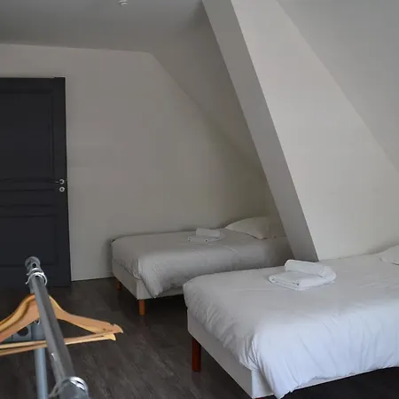 D'hotes Les Ecuries De La Source Panzió 2*