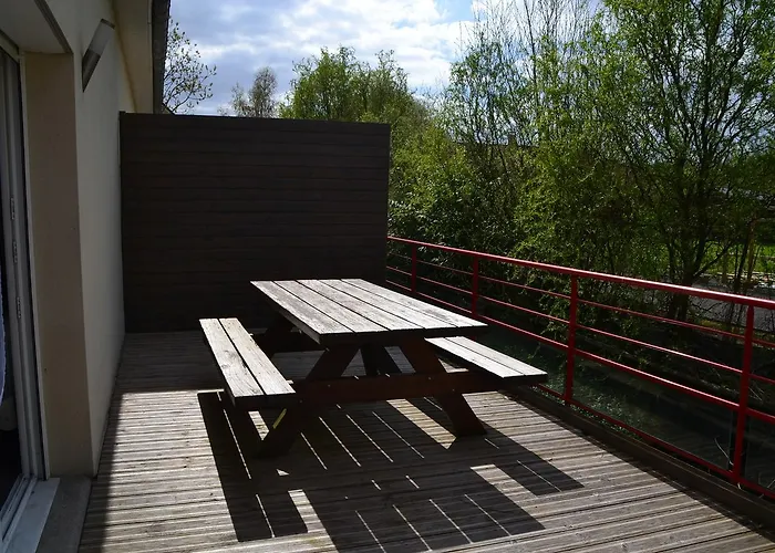 D'hotes Les Ecuries De La Source 2*